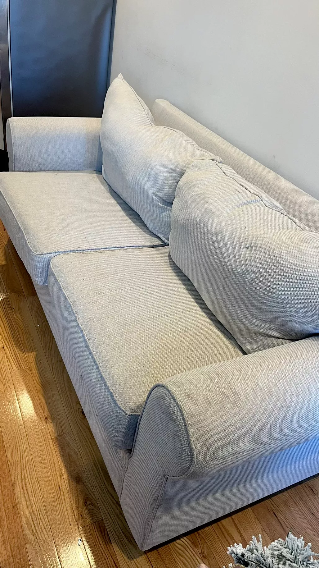 Upholstery stain removal before cleaning